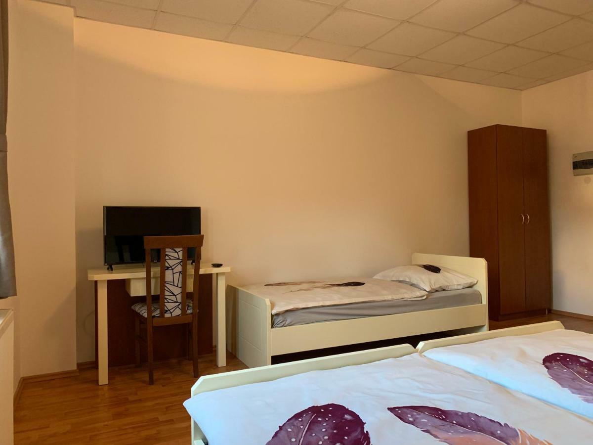 Vinarija Zlatar Hotel Luaran gambar