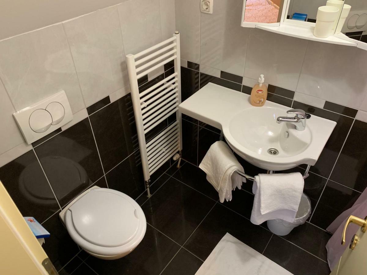 Vinarija Zlatar Hotel Luaran gambar
