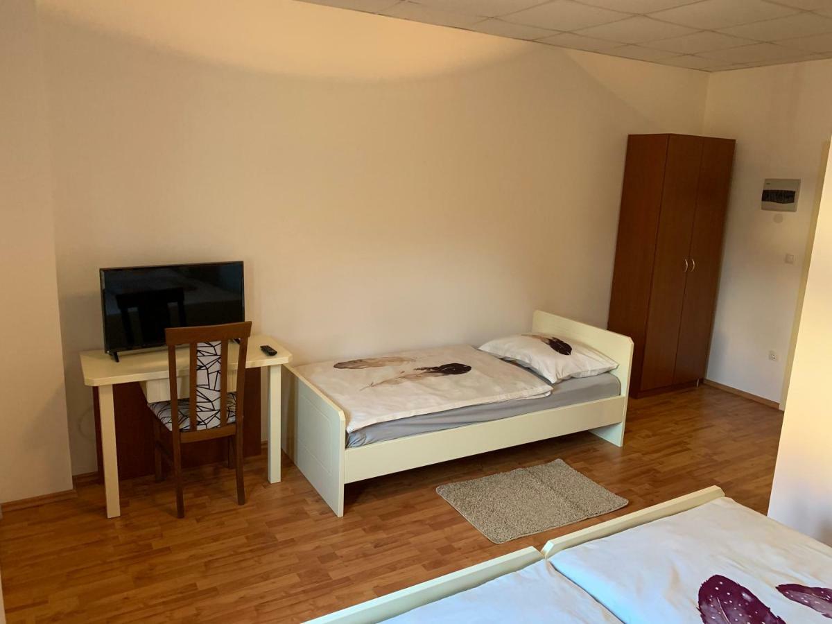 Vinarija Zlatar Hotel Luaran gambar